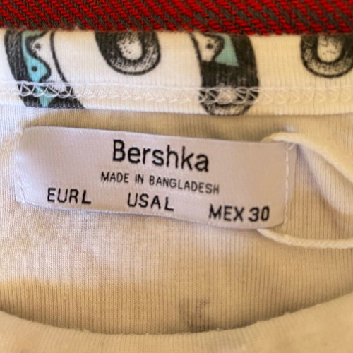 Bershka tattoo art slim short-sleeve shirt like new, large, white