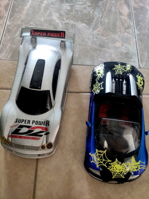 Toy cars used, pack of 2 pieces