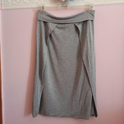 Benetton women's gray salvari skirt like new, size S/M