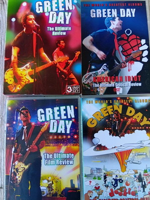 Green Day 3 DVD set like new, punk
