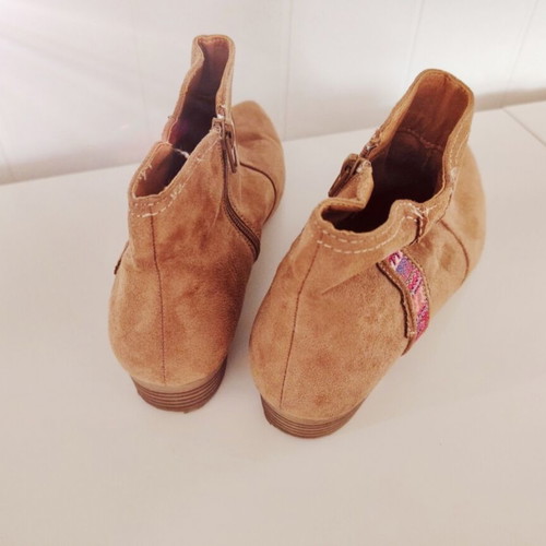Beige ankle boots, size 38.5