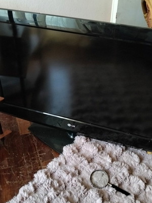 Τηλεόραση LG32LF2500 καινούργια κατάσταση