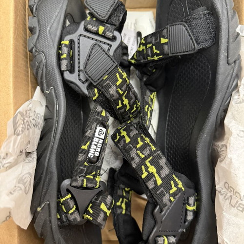 Nordblanc hiking sandals new in box, size 41, black and green