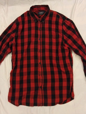 Πωλείται πουκάμισο καρό της Pull & Bear σε μέγεθος large.