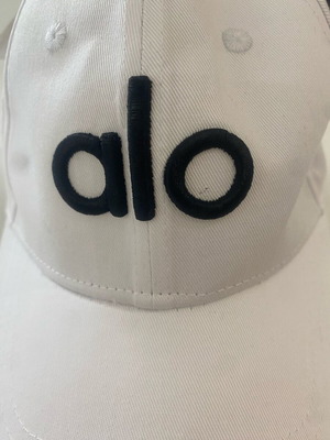 White cap size L like new