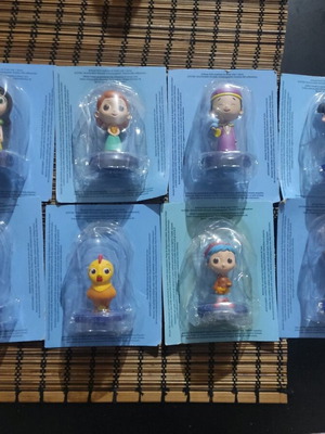 Hachette collectible figures sealed recorded fairy tales new