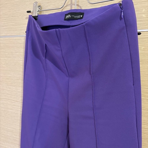 Zara fitted pants with ankle zippers, like new, size XS purple