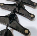 Locking clips for PC case like new
