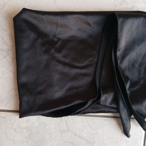 Pareo black, shiny and elastic, like new