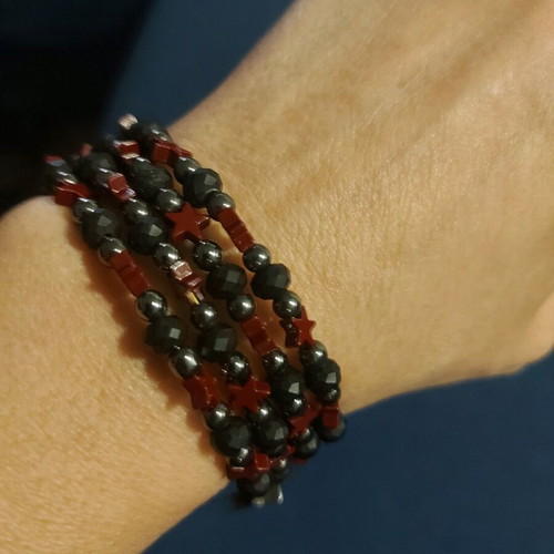 Bracelet handmade spiral new red