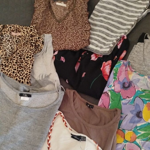 Blouses used, pack of 10 pieces, sizes M-L