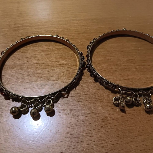 Bracelets set of two, fashion jewelry, gold color, new