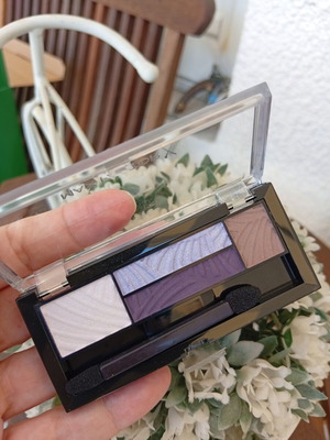 Max Factor palette Lilac mix.