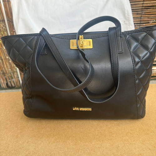 Love Moschino handbag used, black