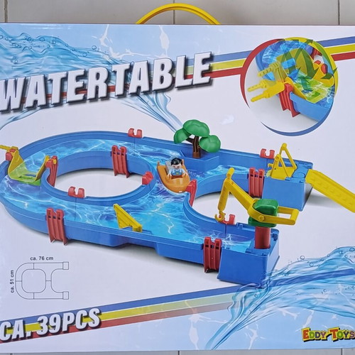 Water Track new, 39-piece set with channels, boats, and crane