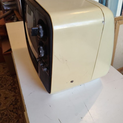 Gold Star vintage 14-inch television used, decorative