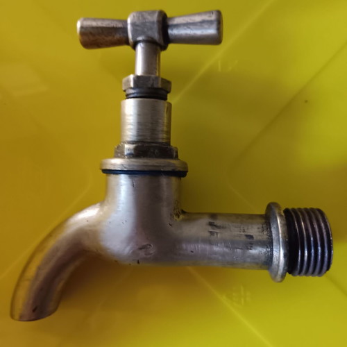 Collectible brass water taps used, set of 5 pieces