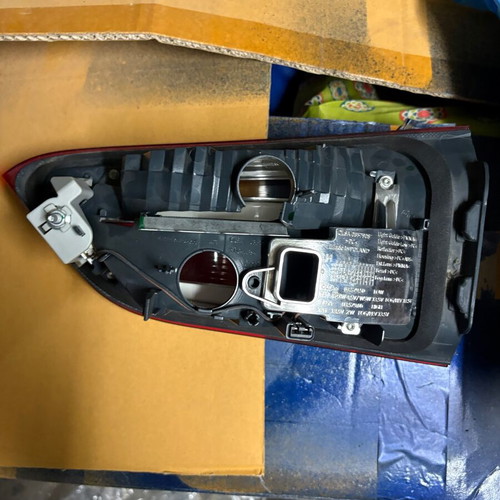 BMW X1 F48 left rear light interior/trunk