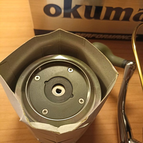 Okuma Axeon AXS 65 fishing reel like new with extra spool