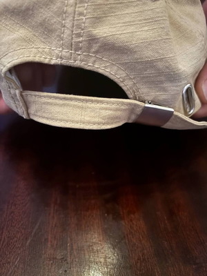 Beige hat used, size L