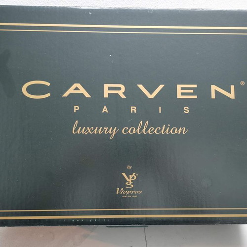 Carven bridal quilt used