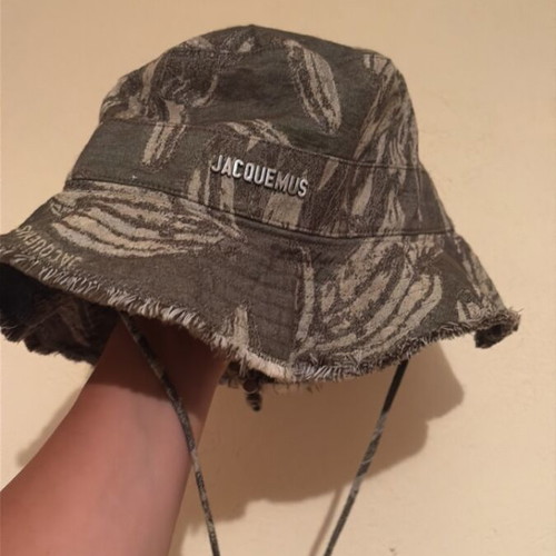 Jacquemus hat size 60 like new, limited edition