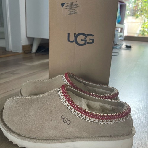 Ugg Tasman boots size 37 like new, beige