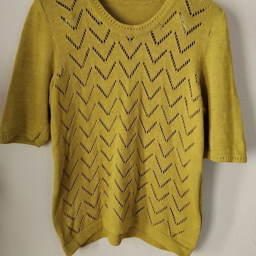Knitted blouse with 3/4 sleeves like new, size L