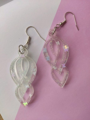 Handmade earrings from resin with gold dust and small butterflies new