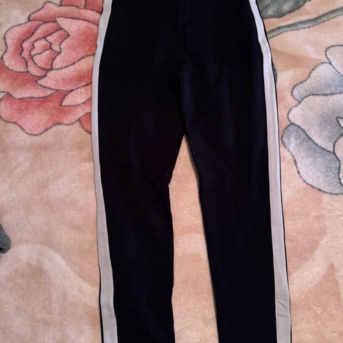 Women's leggings like new, black and white