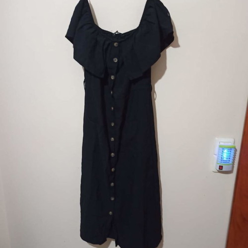 Dress like new black with buttons and ruffles on shoulders