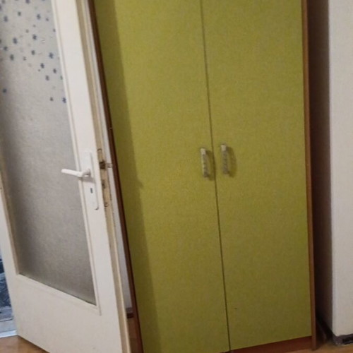 Double-door wardrobe with two shelves