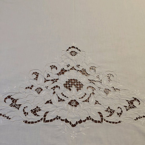 Cutwork handmade sheet like new 220x265