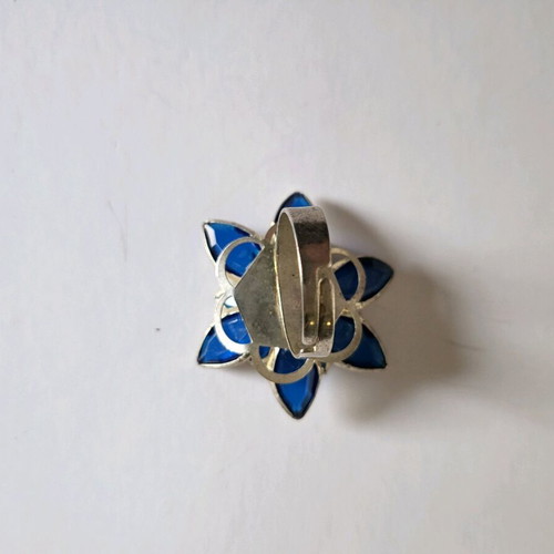Blue ring flower, openable, like new, silver color
