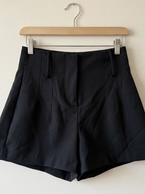 Zara shorts used, size XS, black, high-waisted tailored style