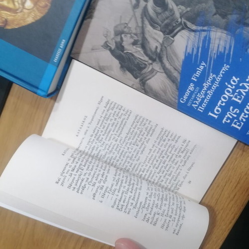 Historical books used, set of 9 in very good condition