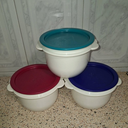 Tupperware σετ 3 μπολ 700ml σαν καινούργιο, σε διάφορα χρώματα