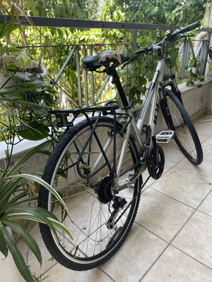 Ideal Megisto trekking bicycles used, men's and women's set of two