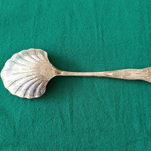Vintage Art Nouveau silver-plated serving spoon like new