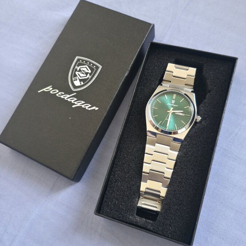 Men's wristwatch, silver