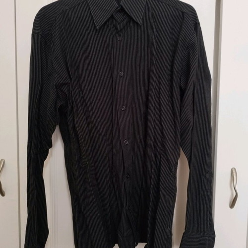 Men's dress shirts like new, pack of 6, sizes L and XL