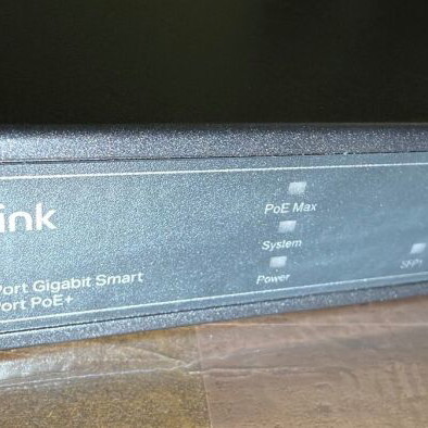 TP-LINK TL-SG2210P v5 Managed L2 PoE Switch like new with 8 Ethernet ports and 2 SFP ports