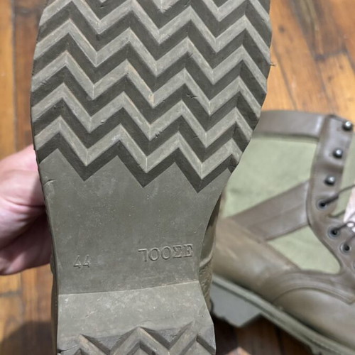 Summer ES boots new type beige, like new