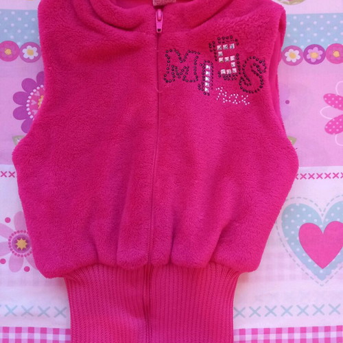 Pink sleeveless vest like new for ages 5-6