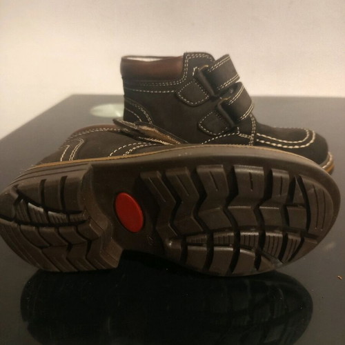 Leather boots new for boys brown size 26