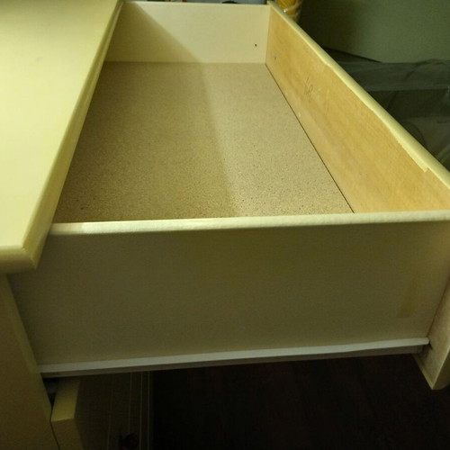 Children's dresser used, lacquered MDF, 6 drawers, vanilla color