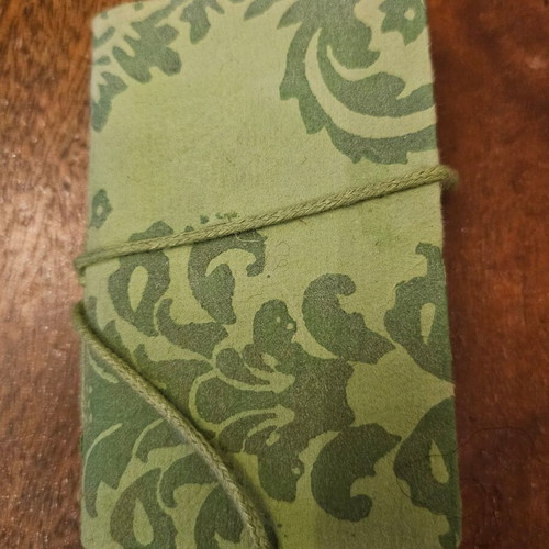Small pocket index new