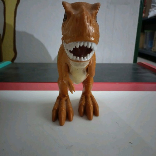 Zuru Robo Alive Dino Wars T-Rex robotic 12" dinosaur used