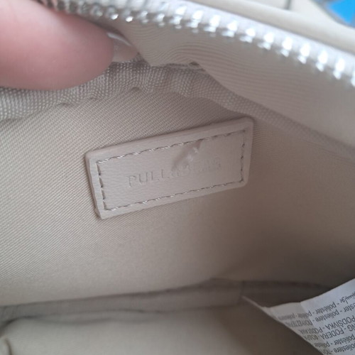 Pull&Bear crossbody bag with wide printed strap like new, beige