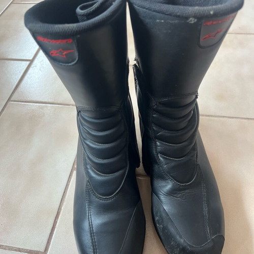 Alpinestars motorcycle boots like new, size 42, black